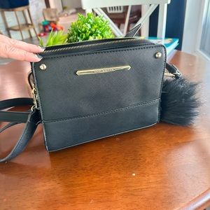 Black cross bag with Pom Pom